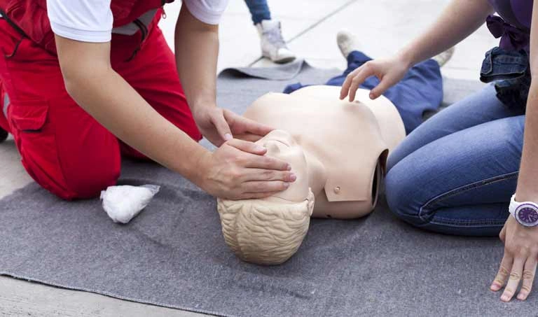 Emergency First Aid at Work (EFAW)